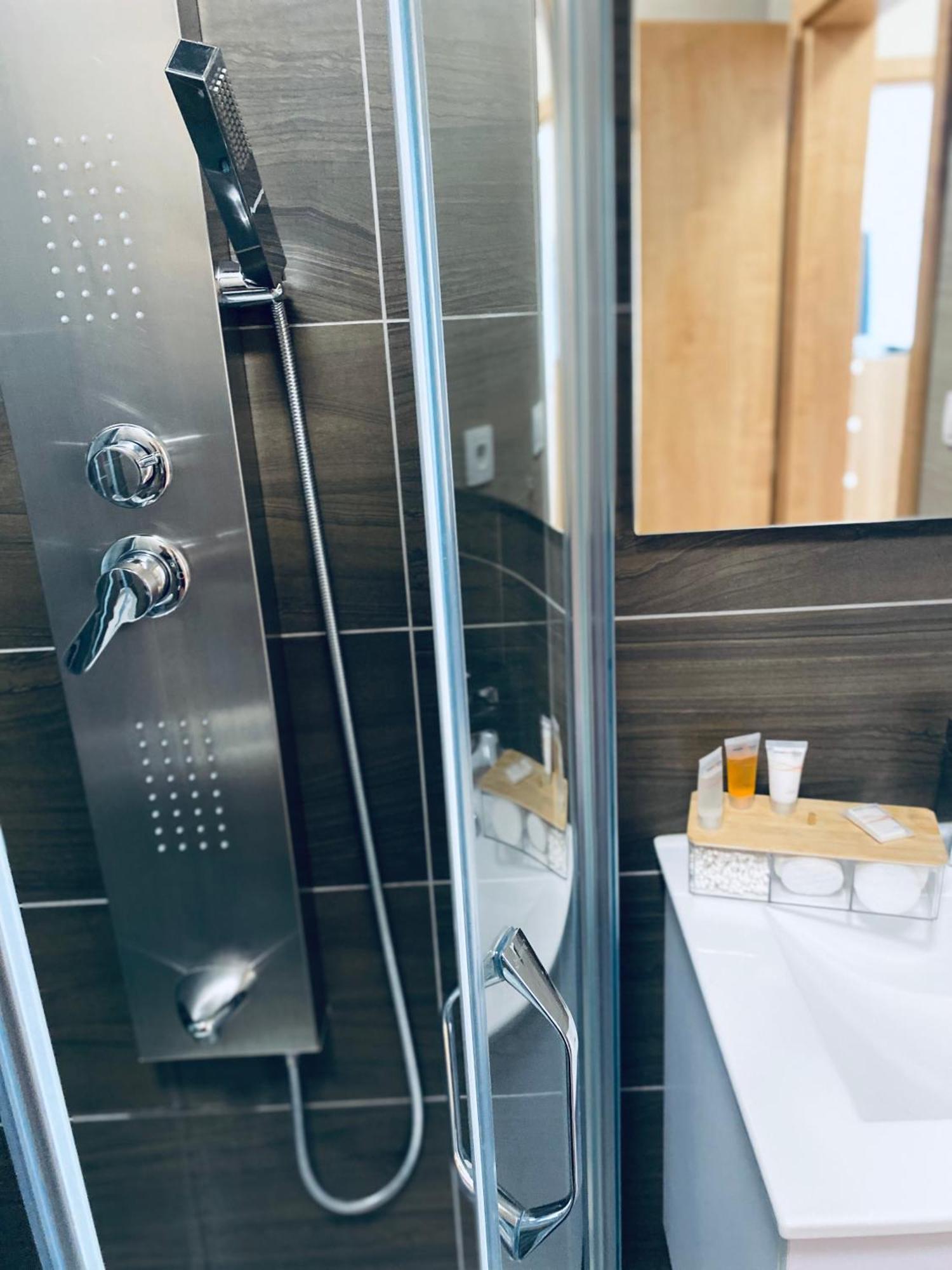 Apartman Na Brehu Lipna Černá v Pošumaví Kültér fotó