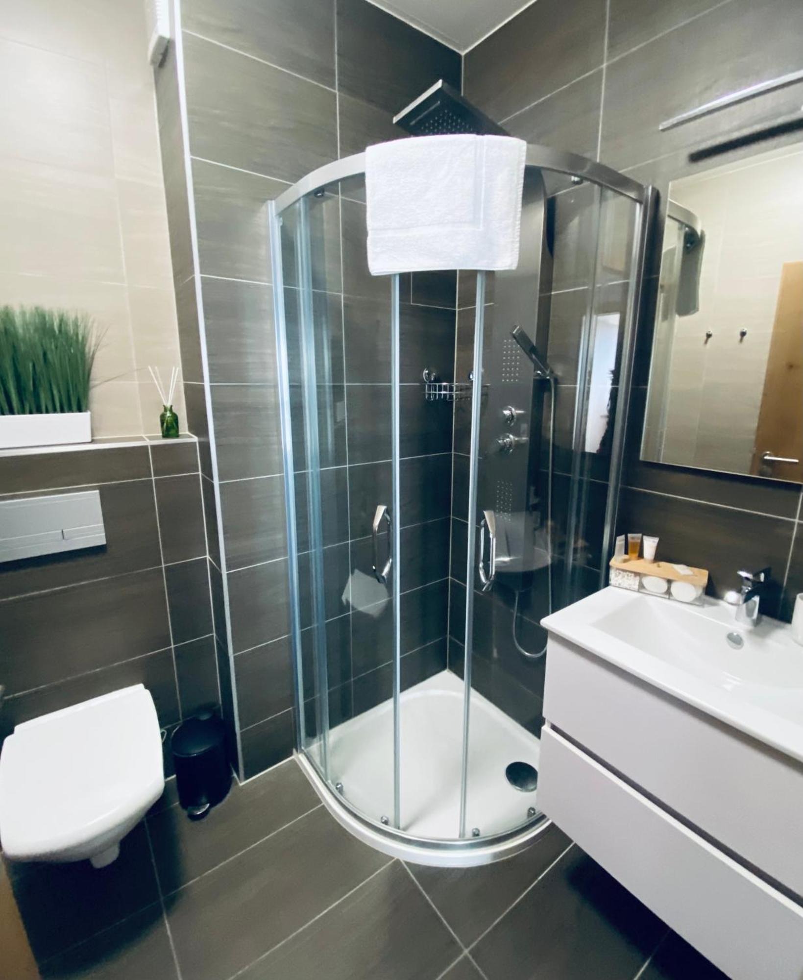 Apartman Na Brehu Lipna Černá v Pošumaví Kültér fotó